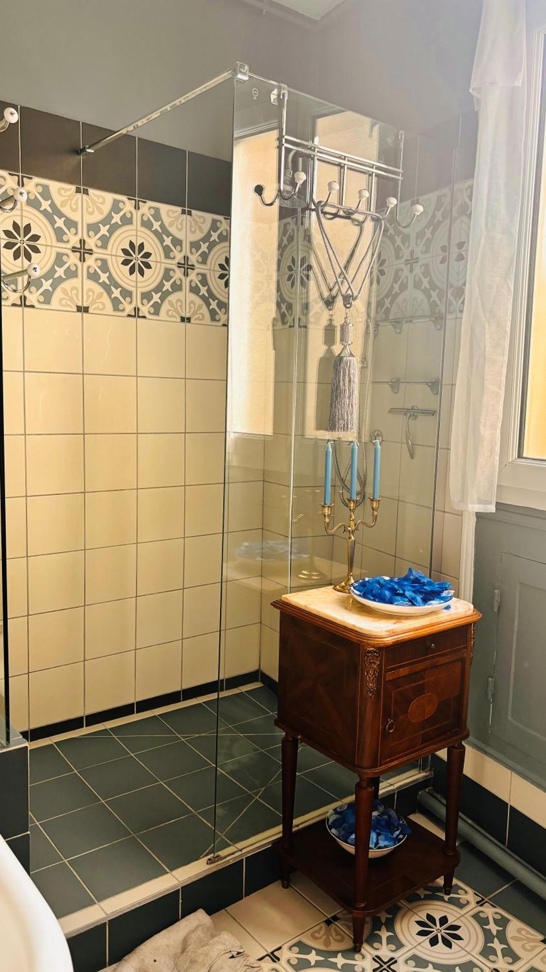 Apartment Charme, Confort Et Tradition A Cote De Montmartre